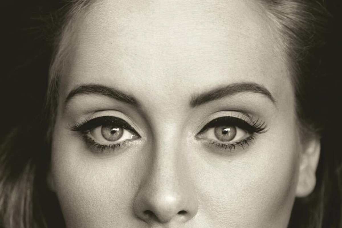 La copertina di 25, il terzo album in studio di Adele