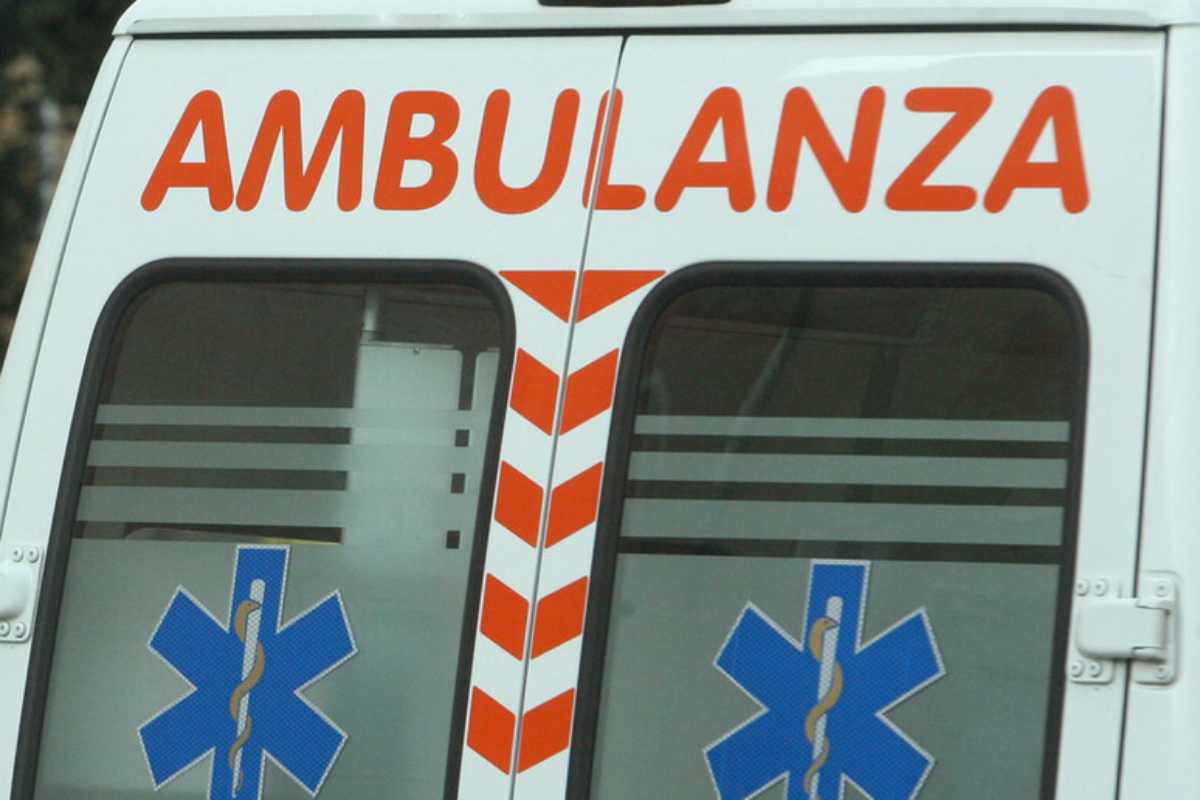 Un'ambulanza in servizio