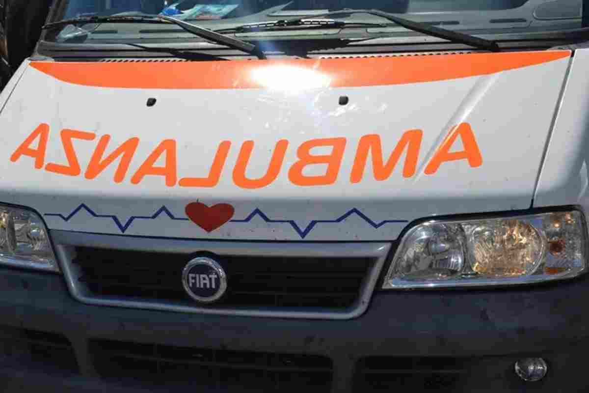 Un'ambulanza