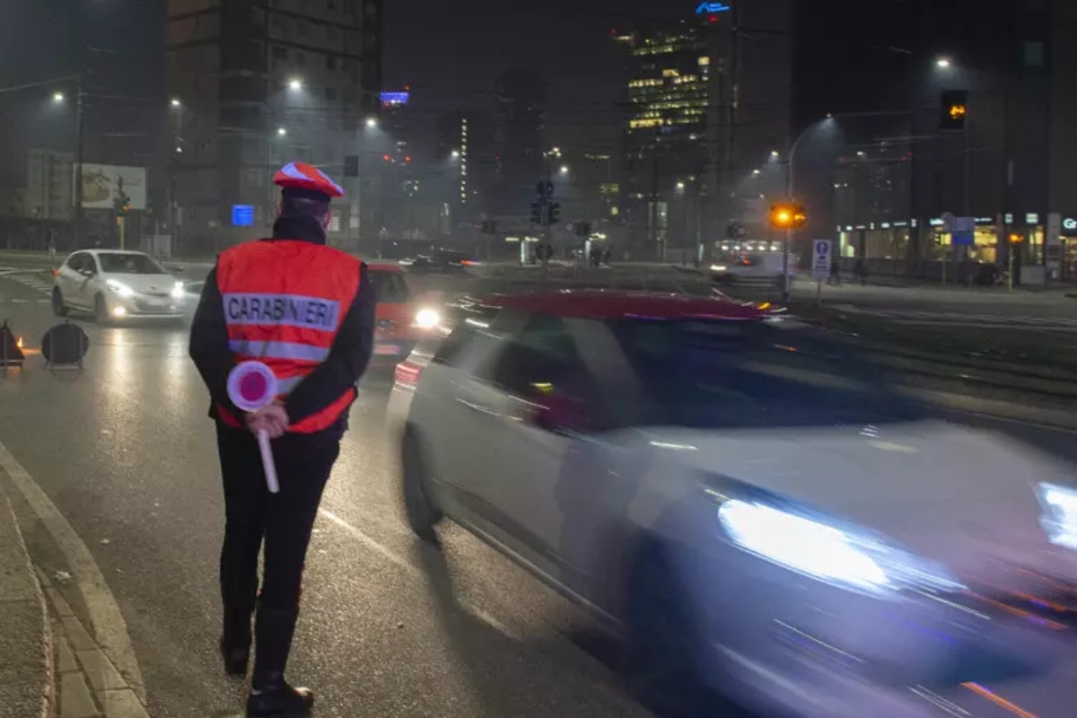 controllo stradale carabinieri