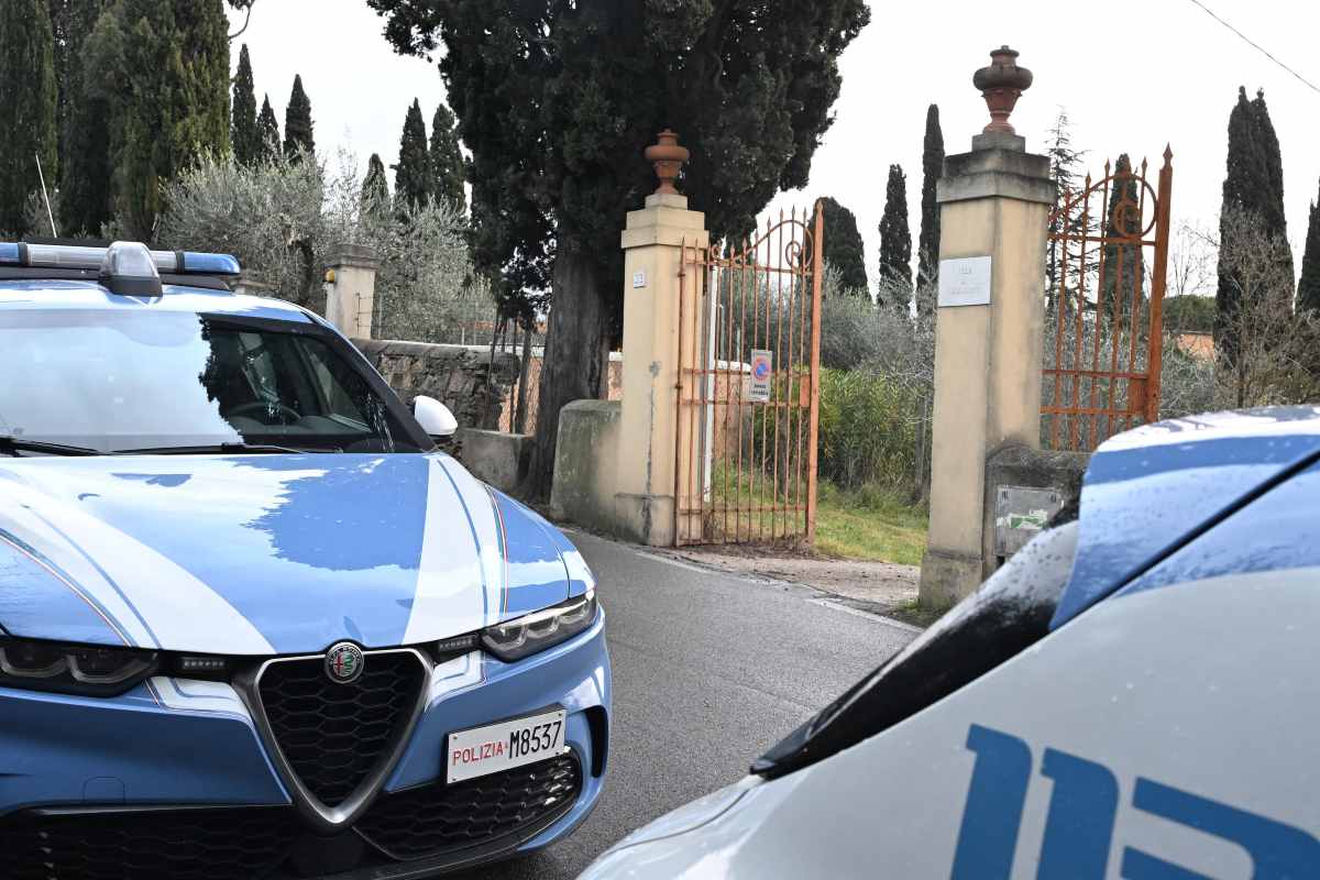 La villa dove una famiglia, con tre adulti e un bambino, è stata trovata morta, a San Felice a Ema, frazione alle porte di Firenze