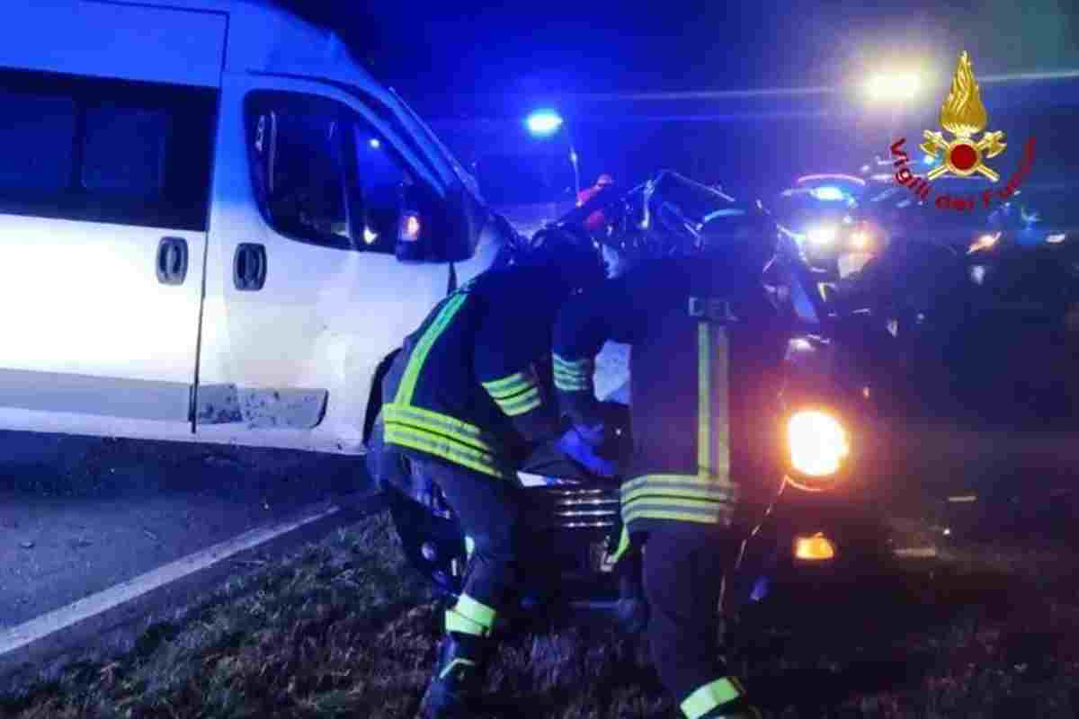 I soccorsi dopo l'incidente a San Pietro a Maida