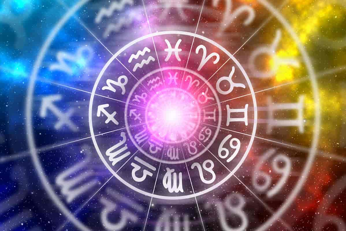 Oroscopo settimanale, settimana dal 22 al 28 dicembre 2024, Maga Magò legge lo zodiaco e interpreta la volontà degli astri