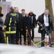 Parigi, spara a 2 agenti e fugge08