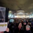 Pino Daniele, funerali Napoli: folla canta in piazza Plebiscito5