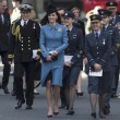 VIDEO YOUTUBE Kate Middleton in divisa militare visita Raf 03