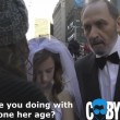 Times Square, a 65 anni sposa 12enne3