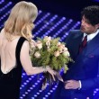 VIDEO Sanremo, Gabriel Garko sbircia lato b di Nicole Kidman