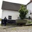 Germania, casa dell'orrore: coppia tortura e uccideva donne 05