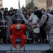 Isis, decapitato con la scimitarra per aver criticato l'islam