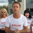 YOUTUBE Rocco Siffredi a Gianluca Vacchi: "Un vero bomber..."