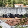 YOUTUBE Brasile, rivolta in due carceri adiacenti: 30 morti, tre decapitati FOTO 2