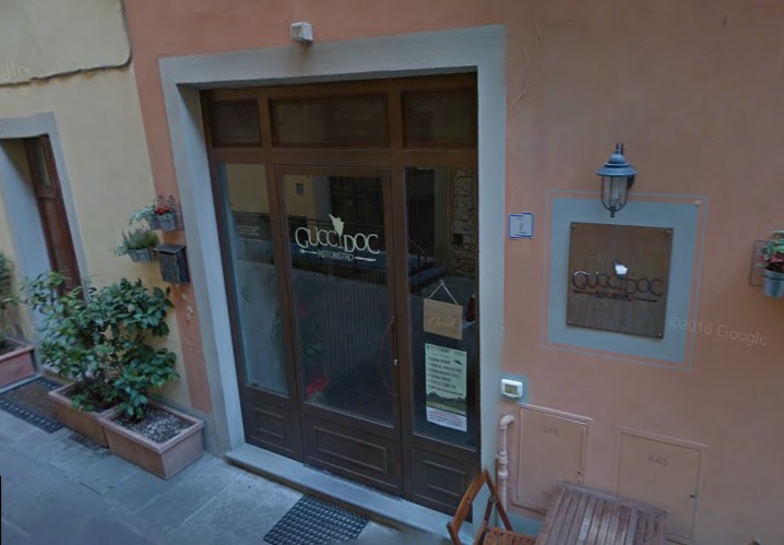 Prato, il ristorante deve cambiare nome: "Gucci è solo il colosso della moda"
