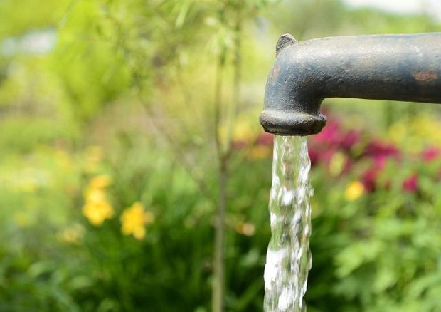 Acqua, razionata quella di casa? O è solo estate? E' come nel 2003, anzi peggio