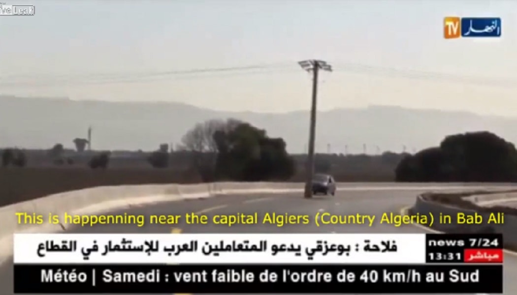 palo-luce-autostrada-algeria