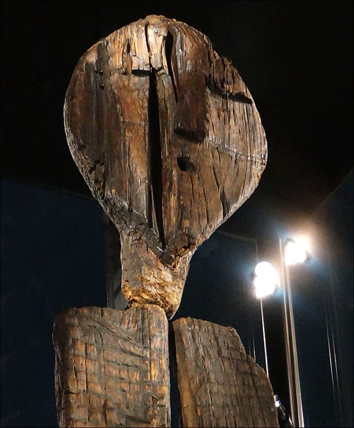 Idolo di Shigir: 11500 anni fa in Russia la prima forma di arte monumentale, una statua di legno