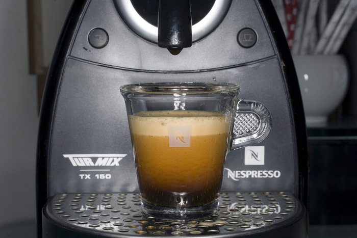 Nestlè venderà il caffè di Starbucks: 7,15 miliardi di dollari per i diritti di licenza