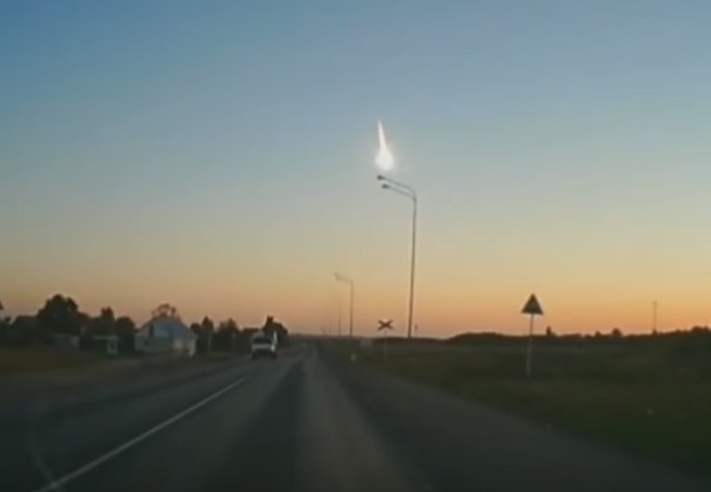 YOUTUBE Asteroide in Russia: palla di fuoco sopra Lipetsk e Kursk