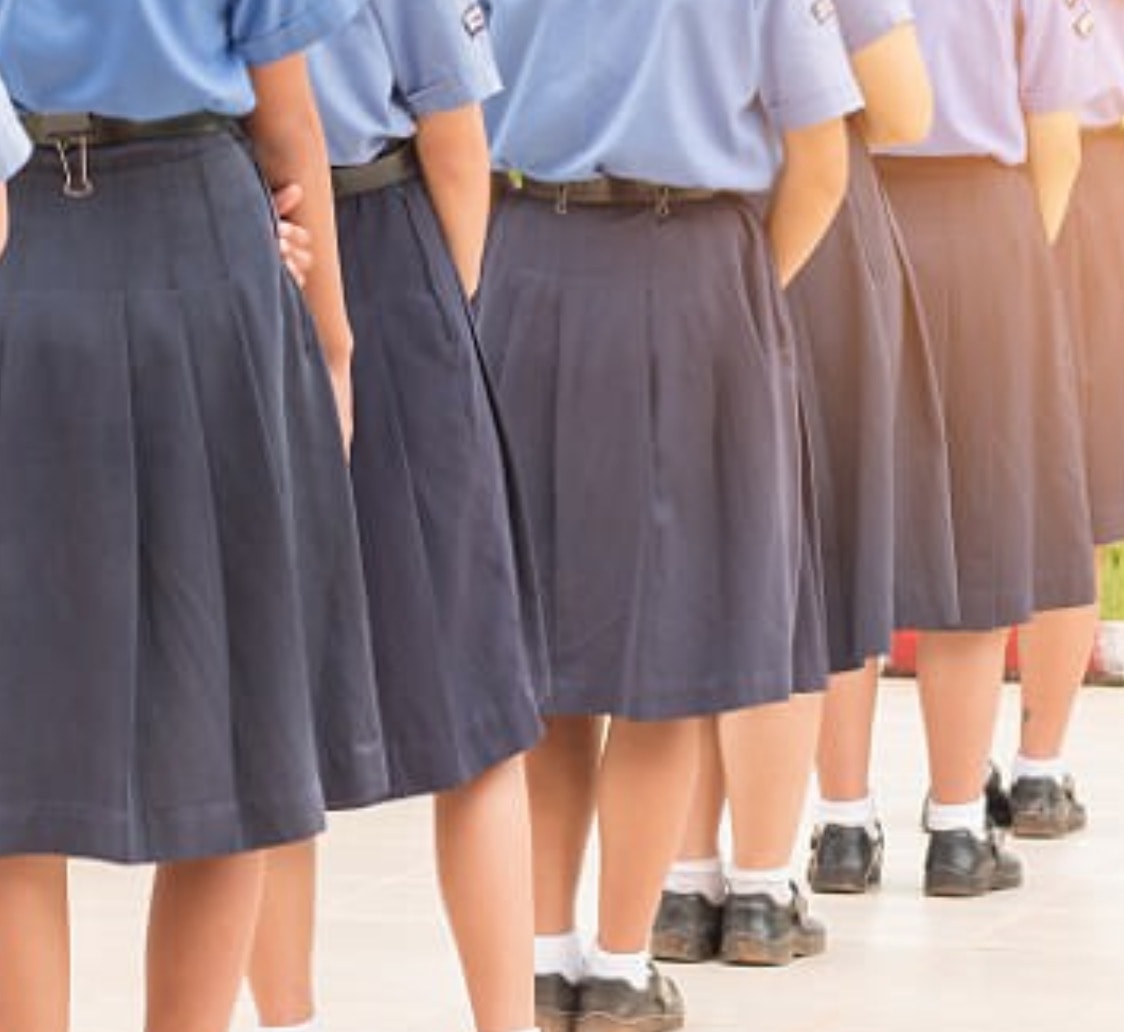 Inghilterra, scuola decide: gonne obbligatorie per i bambini. E' la divisa anti-discriminazioni