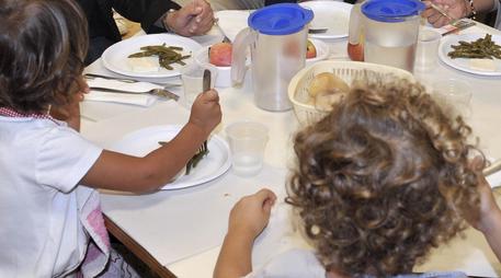 Benevento, Mastella perde la guerra del panino: ok al cibo portato da casa a scuola