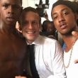 Macron, FOTO con il ragazzo che fa il dito medio6