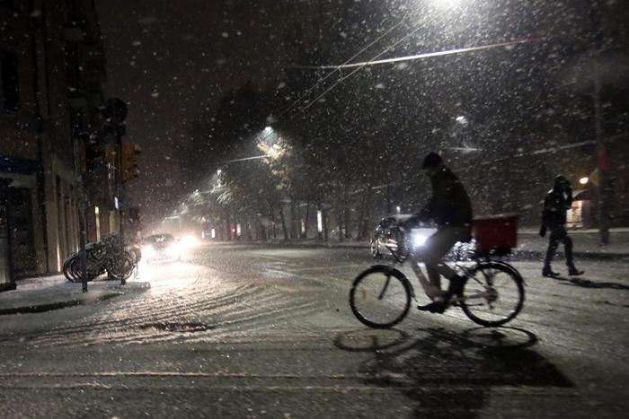 Meteo, è arrivata la Neve: imbiancate Emilia, Marche e Toscana. Scuole chiuse