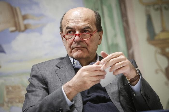 Bersani: "Io e Berlusconi fatti fuori dall'austerity". Ma su Monti imposto da Napolitano solo sospiri