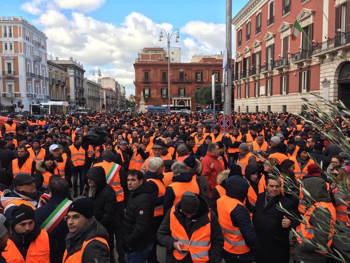 Gillet arancioni, 3mila agricoltori 1