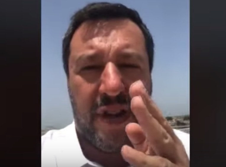 Salvini: "La Commissione Ue è vecchia e delegittimata, non può imporci sanzioni" VIDEO