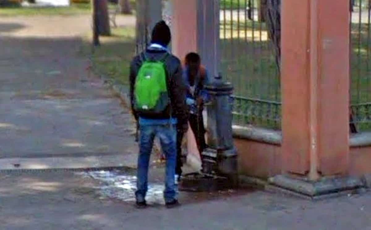 Ventimiglia, sindaco Gaetano Scullino chiude fontana usata dai migranti. Minacce via social