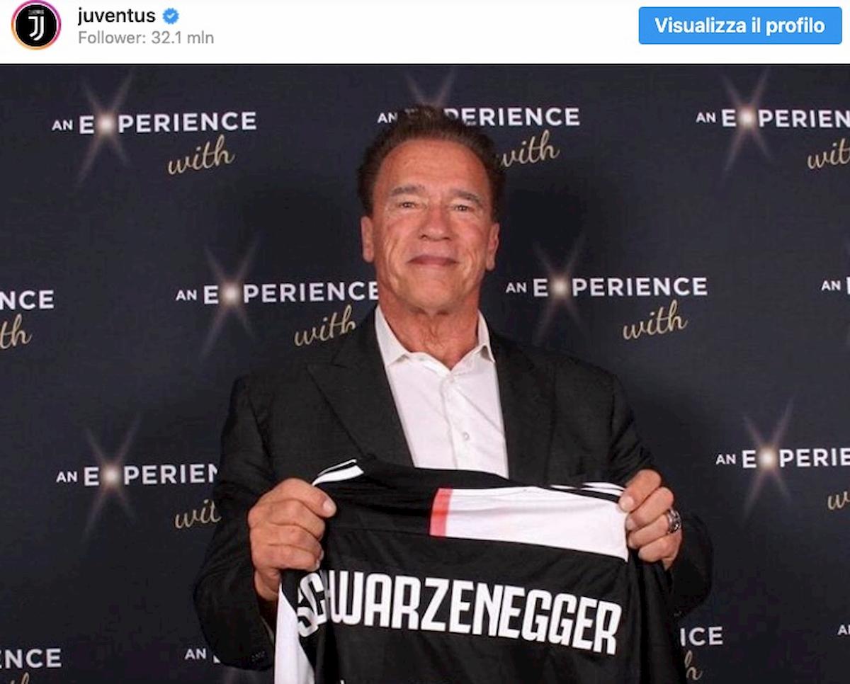 Arnold Schwarzenegger maglia Juventus Instagram foto virale sui social network