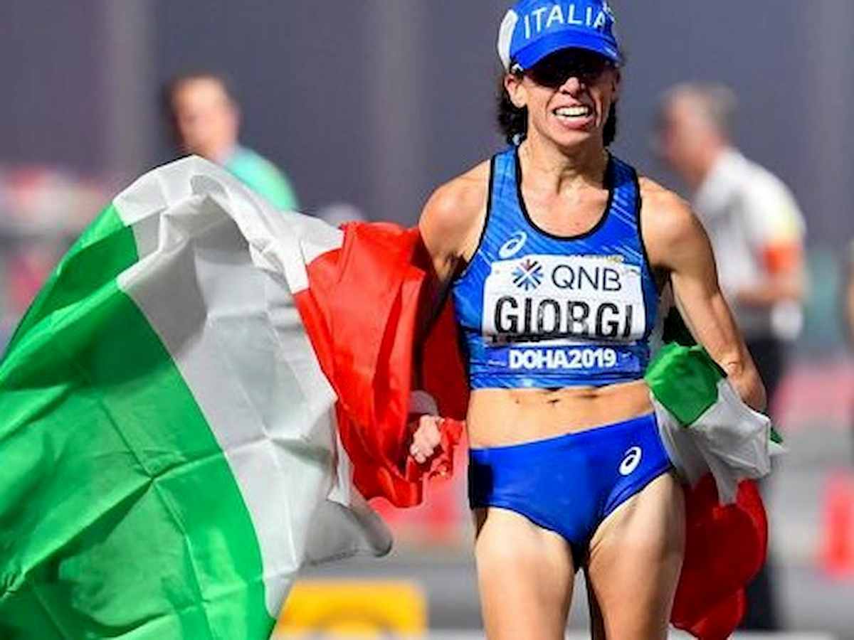 Mondiali Atletica Doha, Eleonora Giorgi bronzo nella 50 km di marcia: è la prima medaglia azzurra