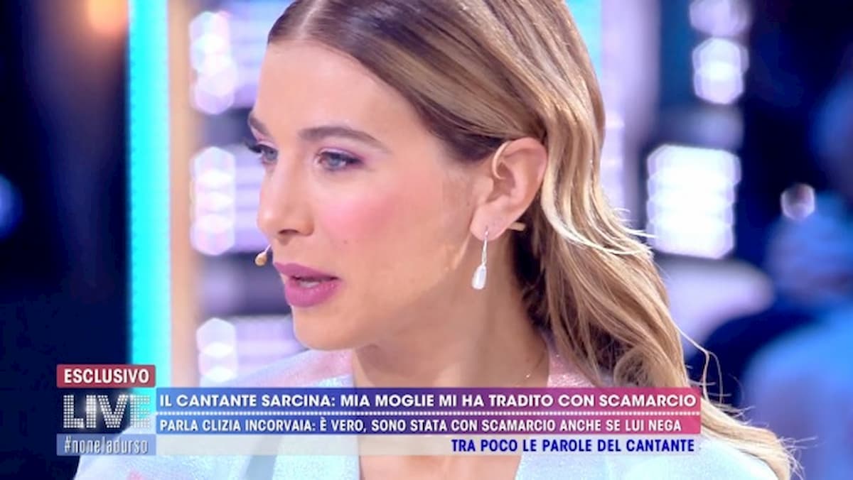 Live Non è la D'Urso, Clizia Incorvaia su Francesco Sarcina: "Lui chiedeva alle fan foto..."