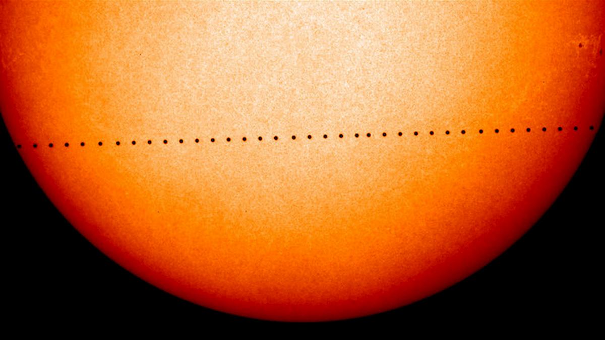 Mercurio danza sul Sole: micro eclissi come un neo. Accade 13 volte in un secolo