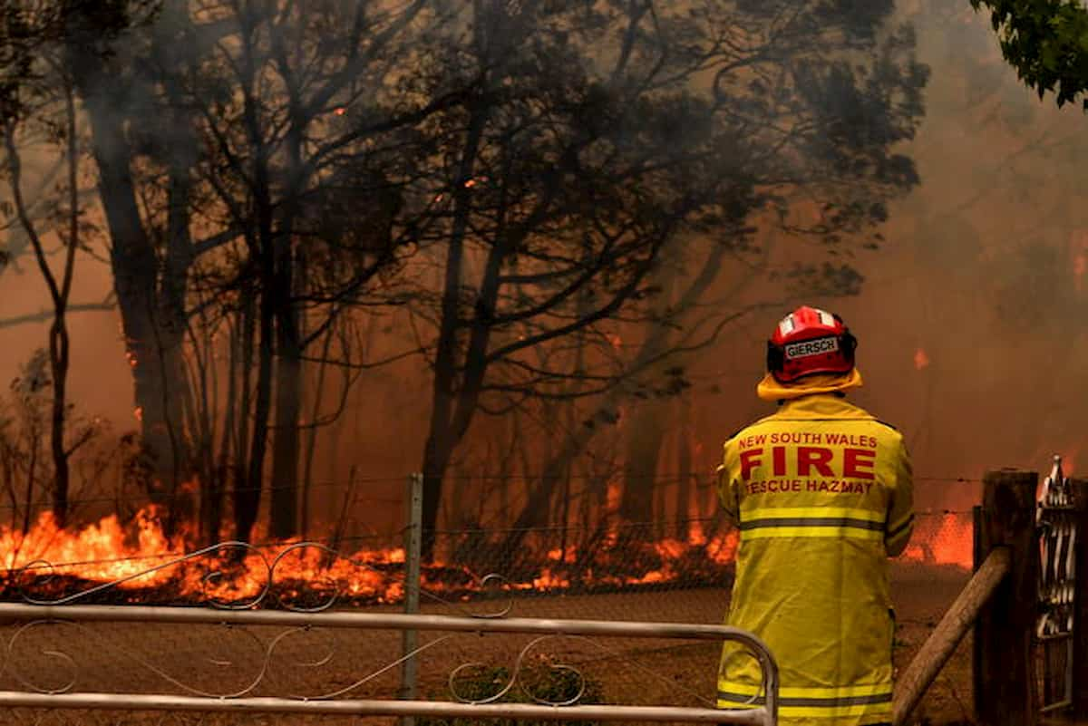 Australia in fiamme, petizione per cancellare i fuochi d'artificio di Capodanno