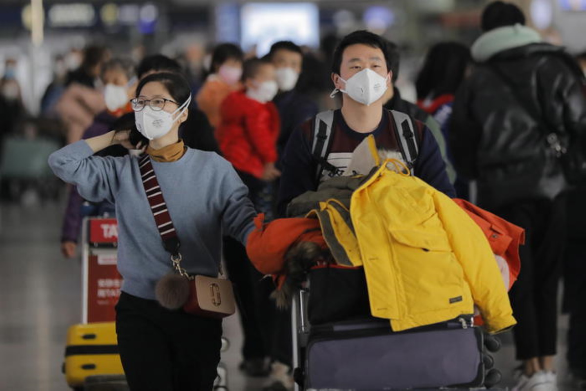 Coronavirus, dilaga la psicosi contro i cinesi in università e sui mezzi