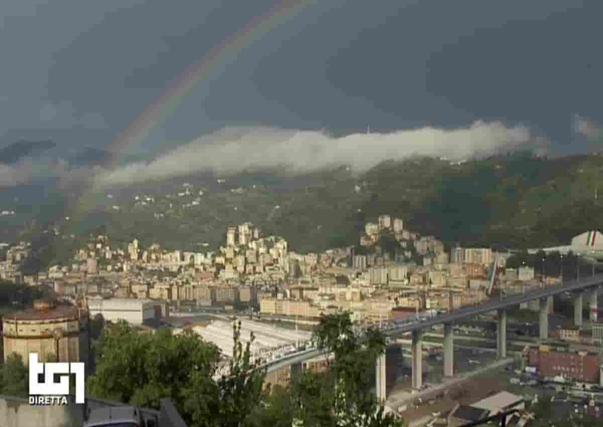 Ponte di Genova, spunta arcobaleno durante l'inaugurazione