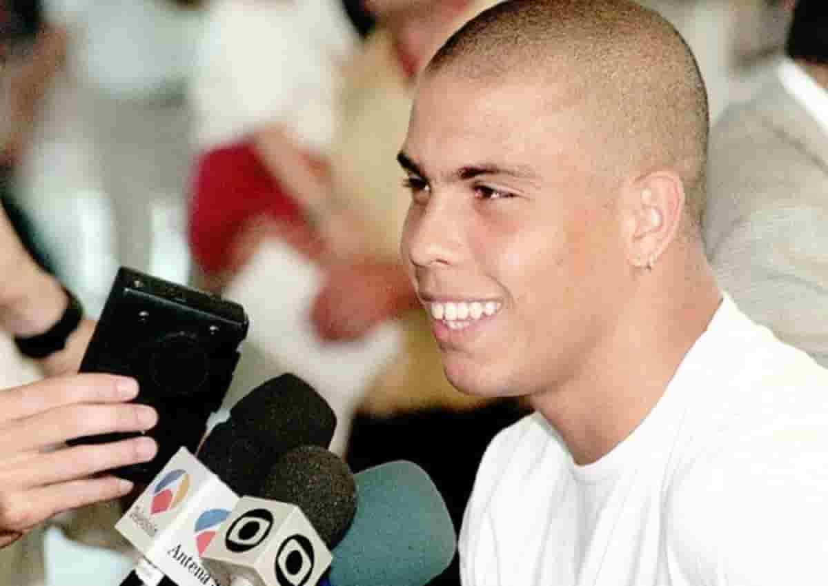 Zé Roberto, foto d'archivio Ansa di Ronaldo