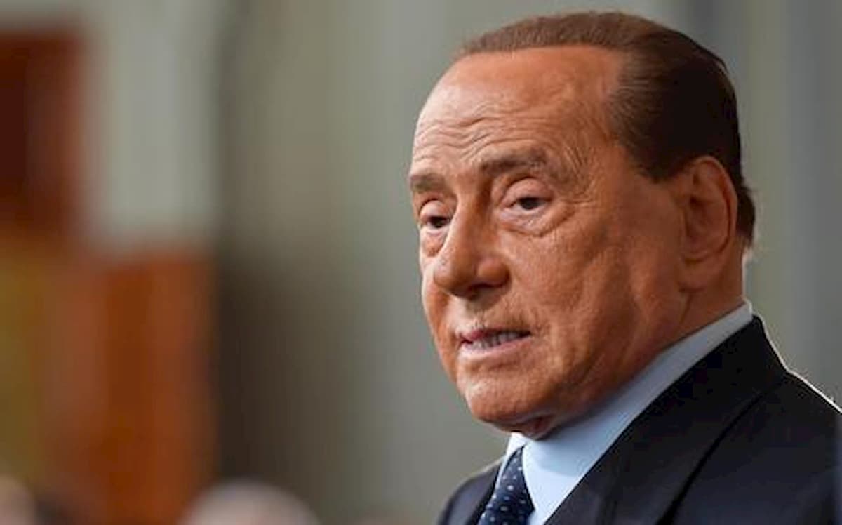 Coronavirus, Berlusconi positivo? Galliani dice tampone negativo ma fonti a lui vicine smentiscono