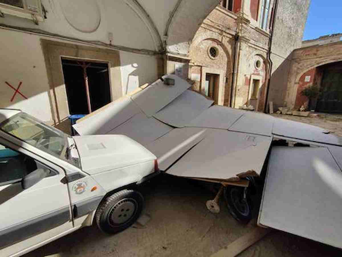 San Severo (Foggia), con l'auto a tutta velocità nel Comune: non lo facevano entrare senza Green Pass