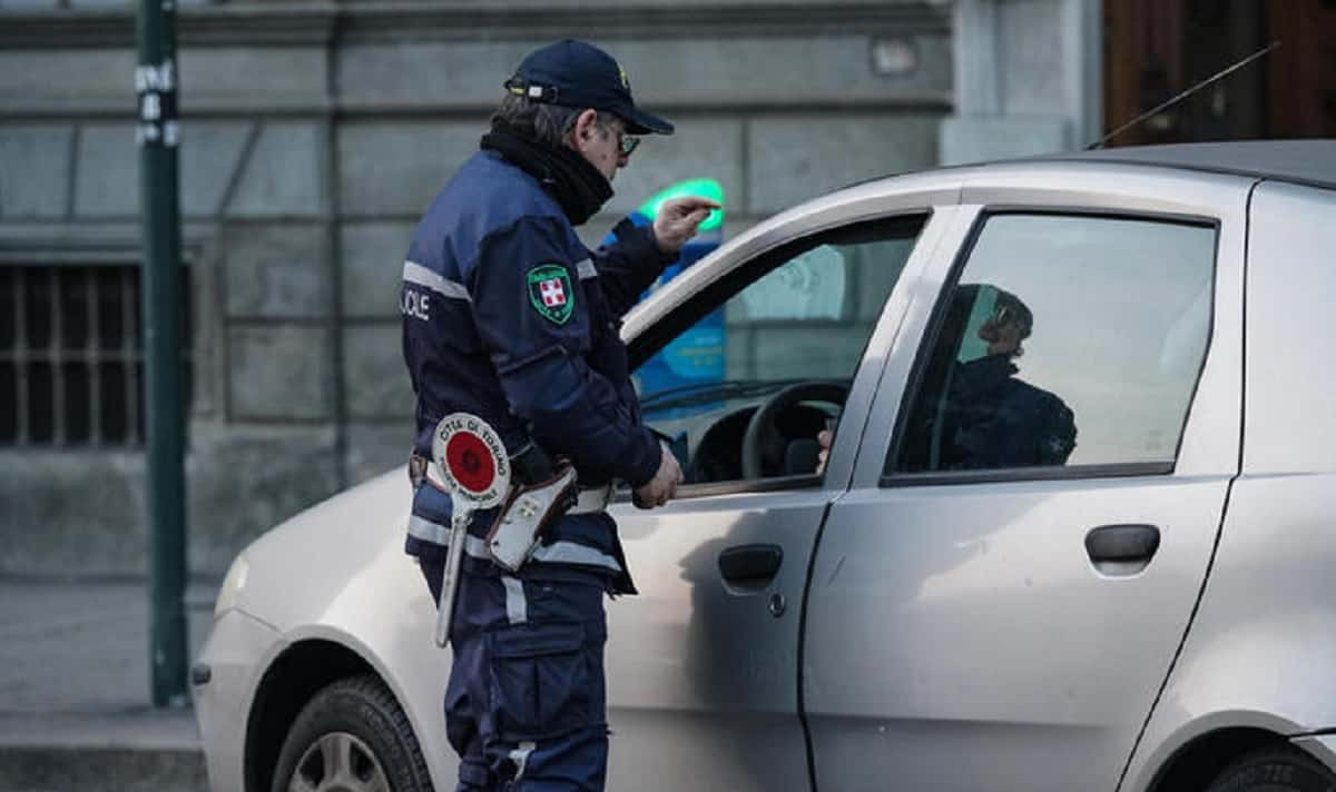 Italian driver: ogni giorno 1.150 eccesso velocità, 2000 incidenti, 4 morti e 90 patenti ritirate. Solo 90