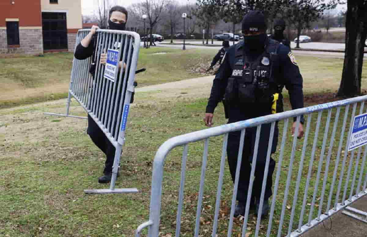 Nashville, sparatoria in scuola elementare. Una foto Ansa