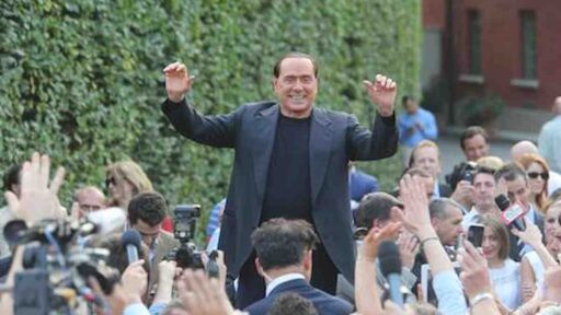 Berlusconi ha la leucemia mielomonocitica cronica, è trattabile e reagisce bene. In terapia intensiva per una polmonite