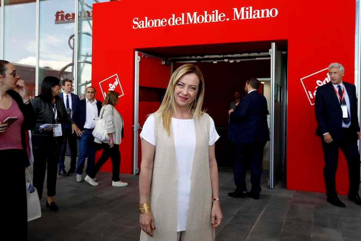 Meloni al Salone del Mobile annuncia una legge quadro a difesa del Made in Italy