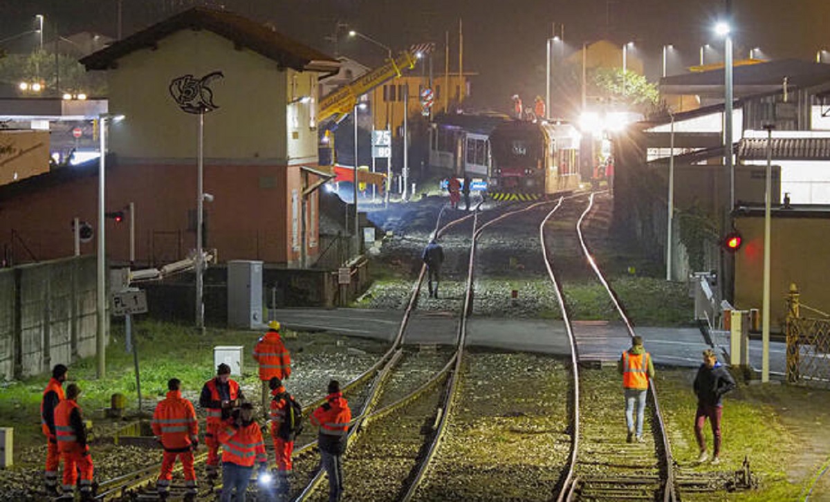 treno deragliato