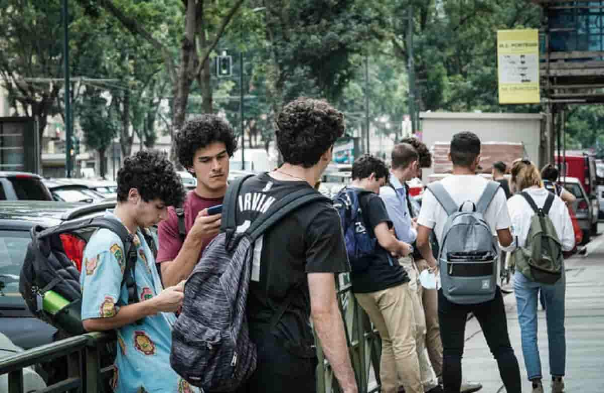 Scuola uno studente su quattro prende lezioni private. 400 euro la spesa media annuale. Foto Ansa