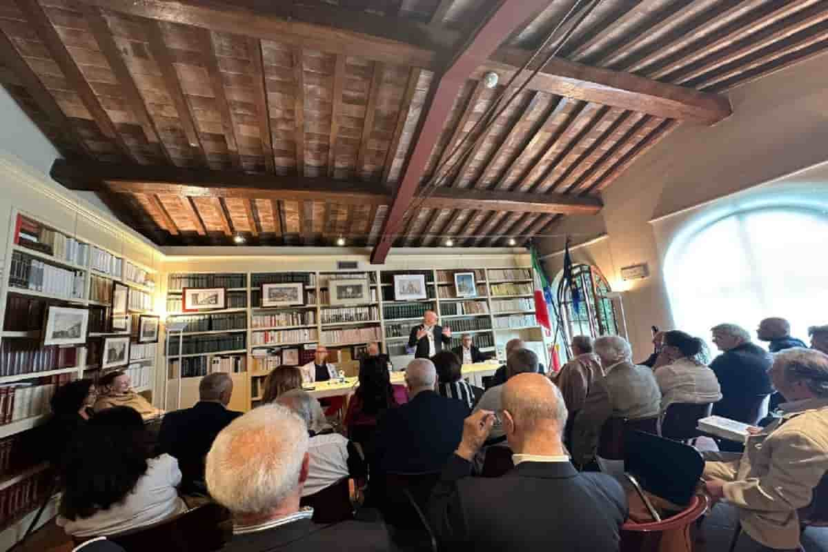 La presentazione del libro del Gran Maestro Stefano Bisi