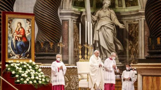 Appello di Papa Francesco : fermiamo la tratta di esseri umani, la guerra distrugge il grano, dono di Dio