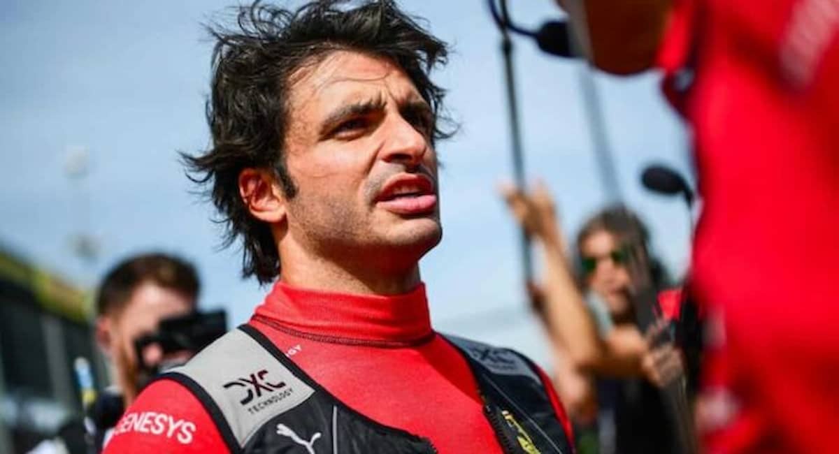 Formula 1, trionfo Ferrari al GP di Singapore, capolavoro Sainz, la rossa è tornata alla vittoria dopo 14 mesi