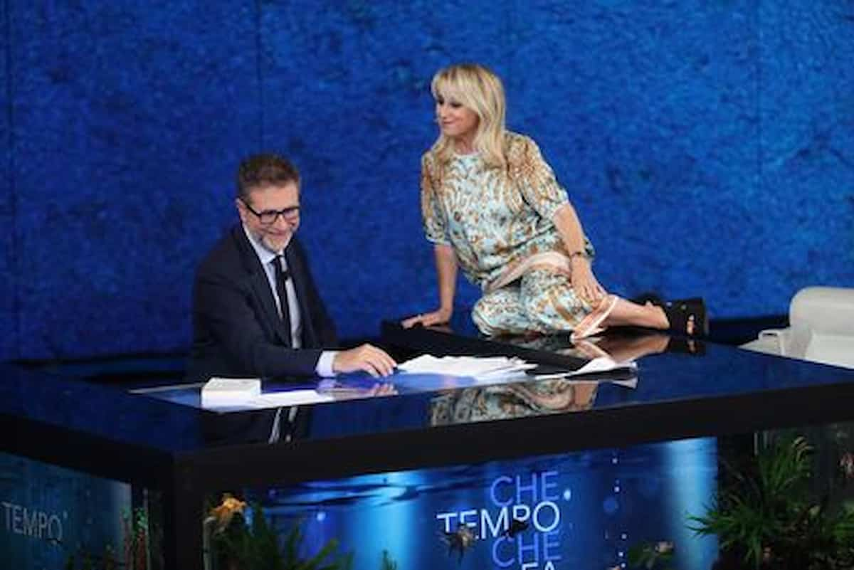 Rai-Mediaset, duopolio sotto attacco, le Tv più “piccole” attraggono sempre più telespettatori: boom di Fazio, Crozza, Floris e il Gialappa’s Show